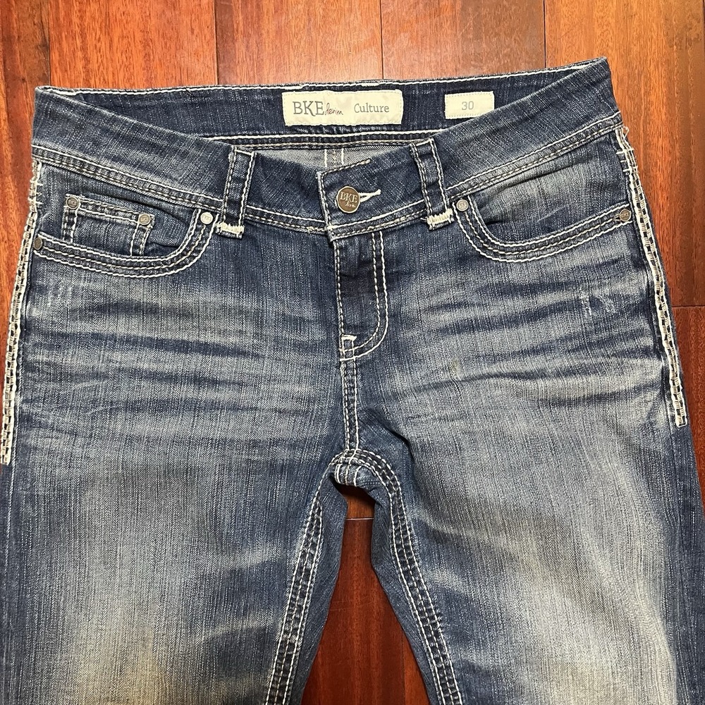 BKE Jeans Womens 30 33x28 Blue Dark Wash Denim Culture Stretch Grunge Fade - Picture 2 of 11
